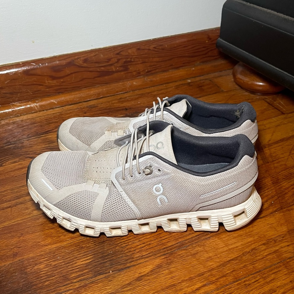 On clouds running shoes